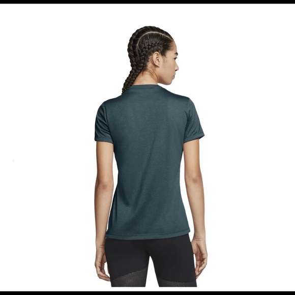 🆕 Nike Dri-FIT Crew Shirt - Picture 2 of 5